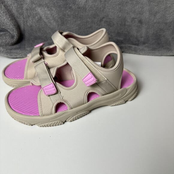 Girls Nature Sport Sandals Beige Pink Lightweight Easy‎ On Hook and Loop Size 4 - Picture 2 of 12